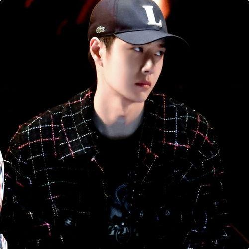 娱乐圈王一博吃瓜视频